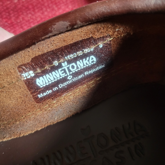 Minnetonka Moccasin Leather Loafers - Picture 7 of 11